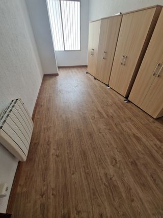 Instalación de tarima,puertas,armarios 