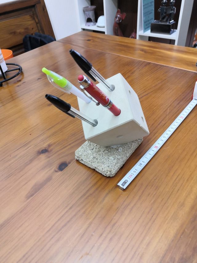 Porta penne in pietra leccese