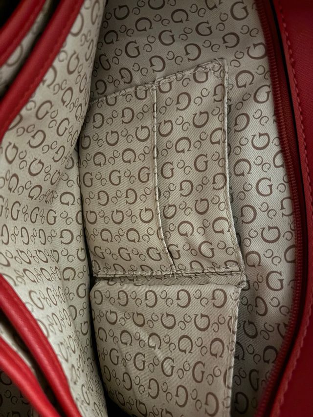Bolso shopper rojo Guess