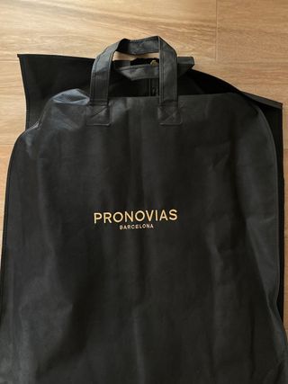 Vestido largo de fiesta de Pronovias