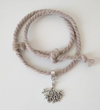 Girocollo in corda con "corallo"