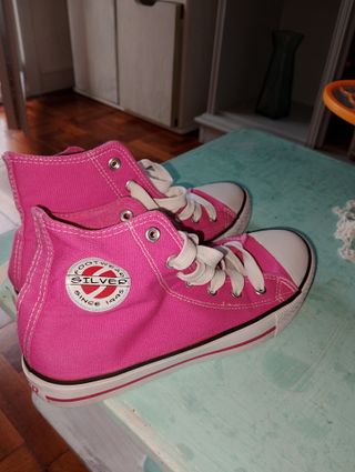Zapatillas estilo Converse