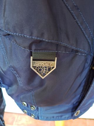 Chaqueta motera