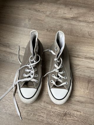 Converse grises