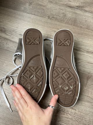 Converse grises
