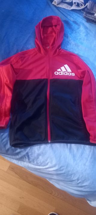 Sudadera adidas.talla 10 a 12