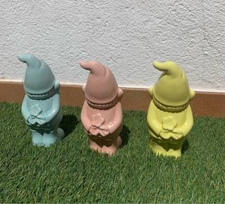 Pack de Gnomos de cerámica varios colores 25cm.