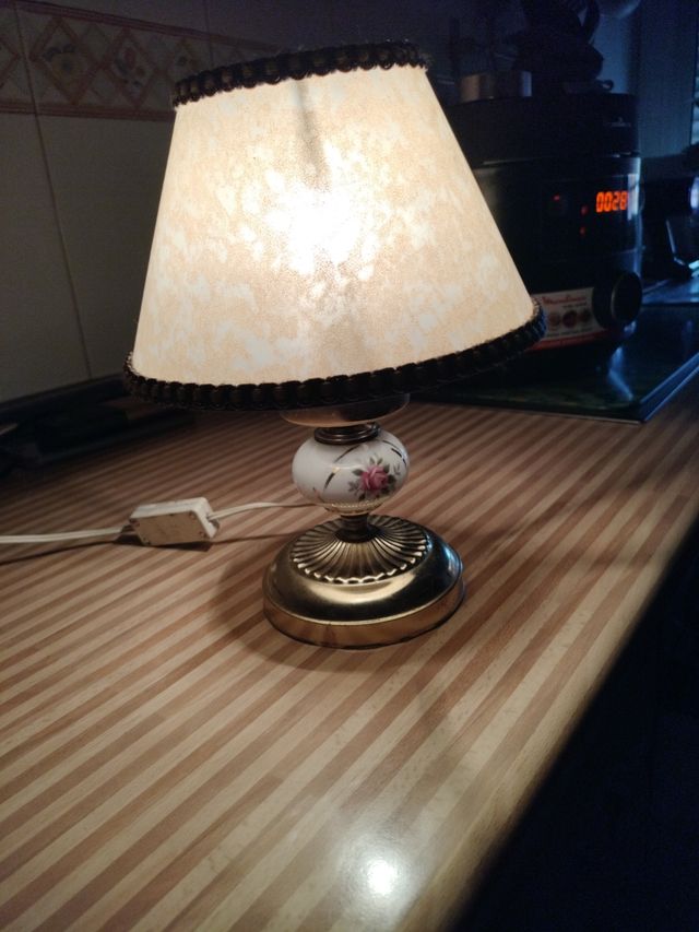 Lámpara de mesa vintage