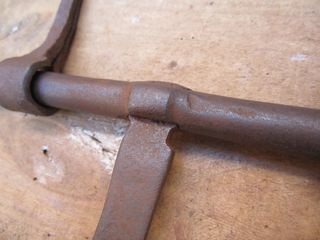 Cerrojo antiguo con su cerradura, 25 cm.