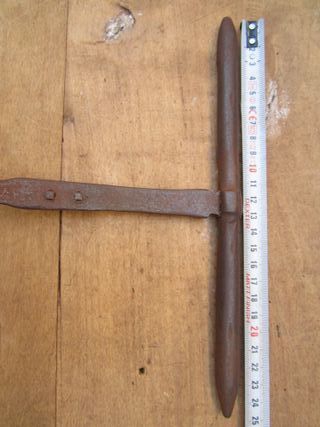 Cerrojo antiguo con su cerradura, 25 cm.