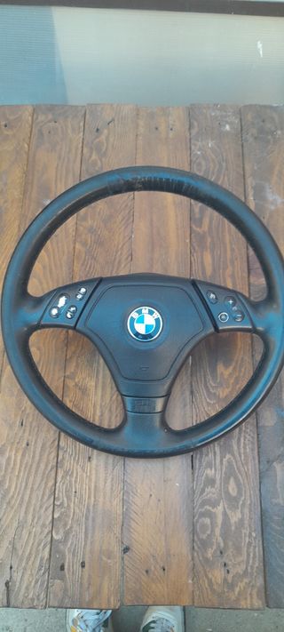 VOLANTE BMW