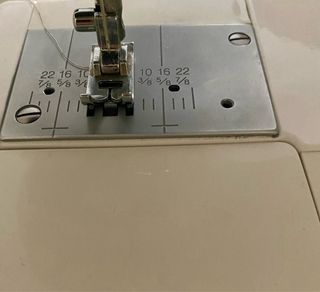 Máquina de coser Saivod