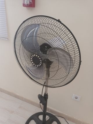 Ventilador de pie