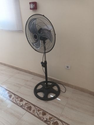 Ventilador de pie