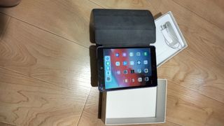 Ipad mini WiFi cell,32GB space Grey