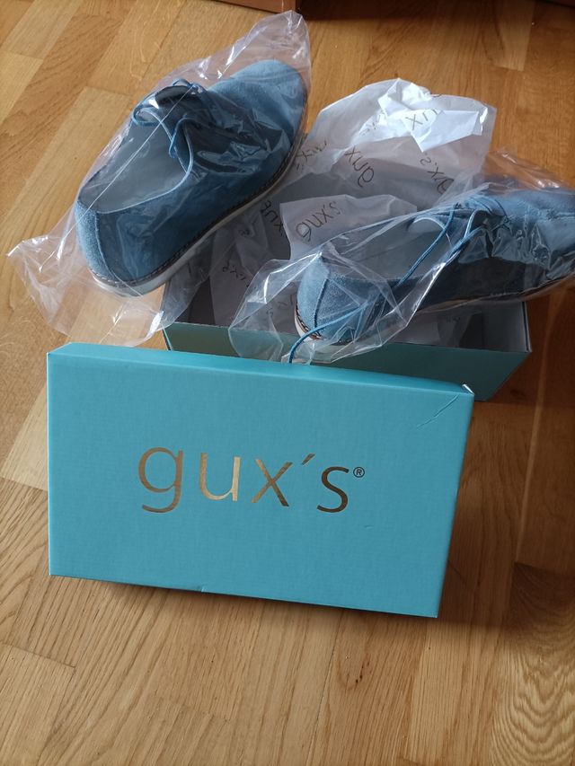 ZAPATOS NIÑO. Talla 35