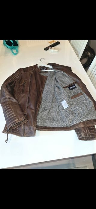 Cazadora de cuero efecto vintage
