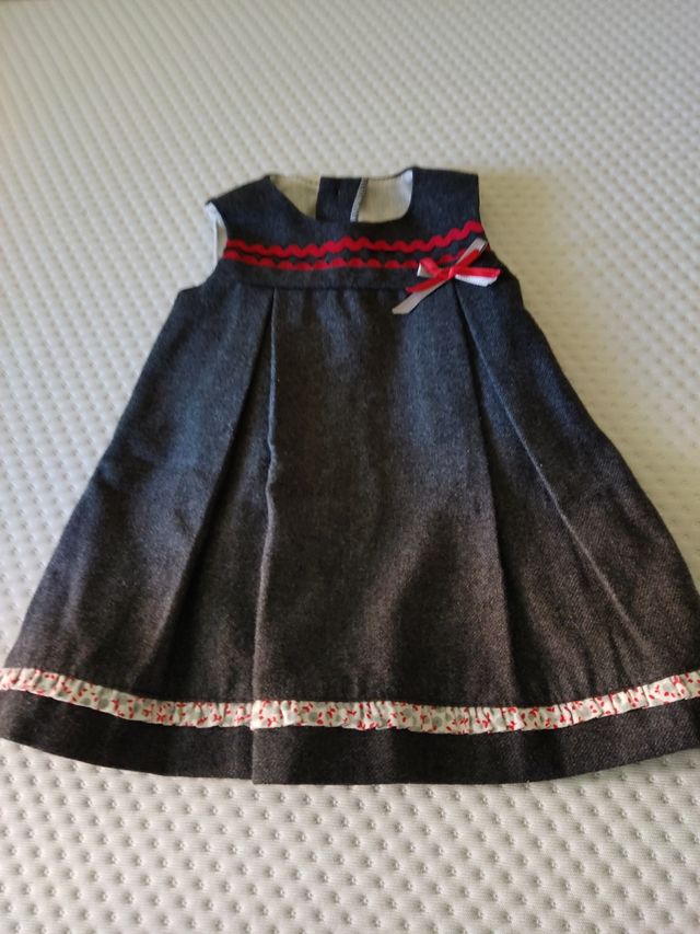 Vestido de paño gris rojo 18 meses niña