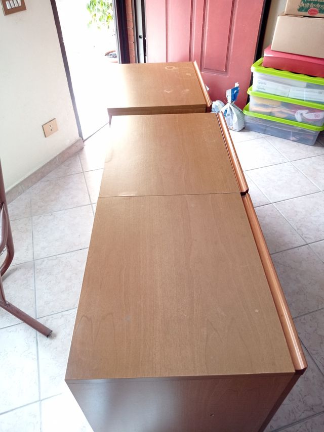 mobile basso in legno