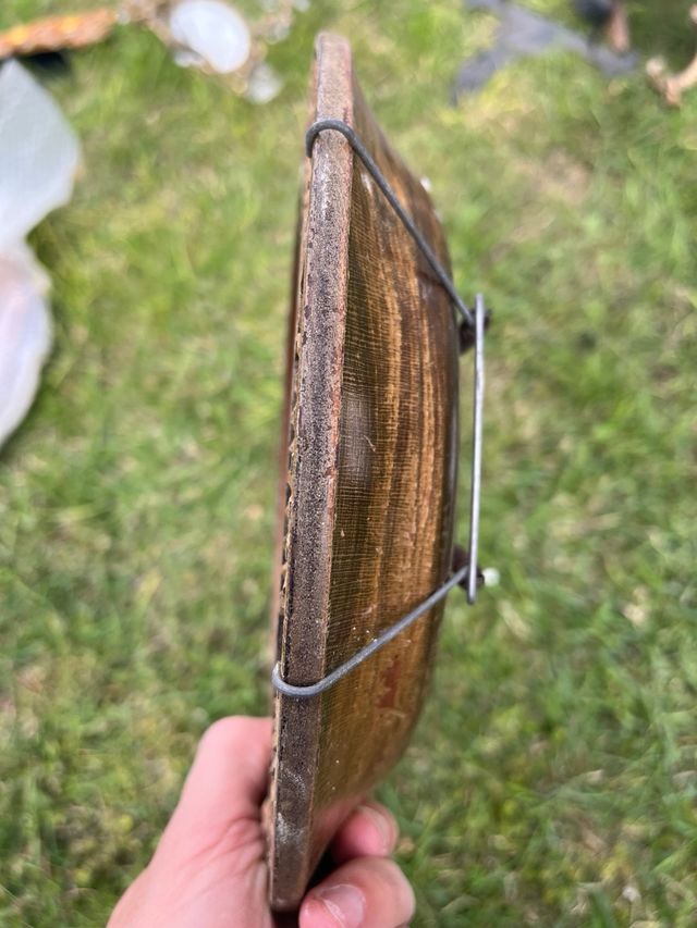 Plato antiguo de madera