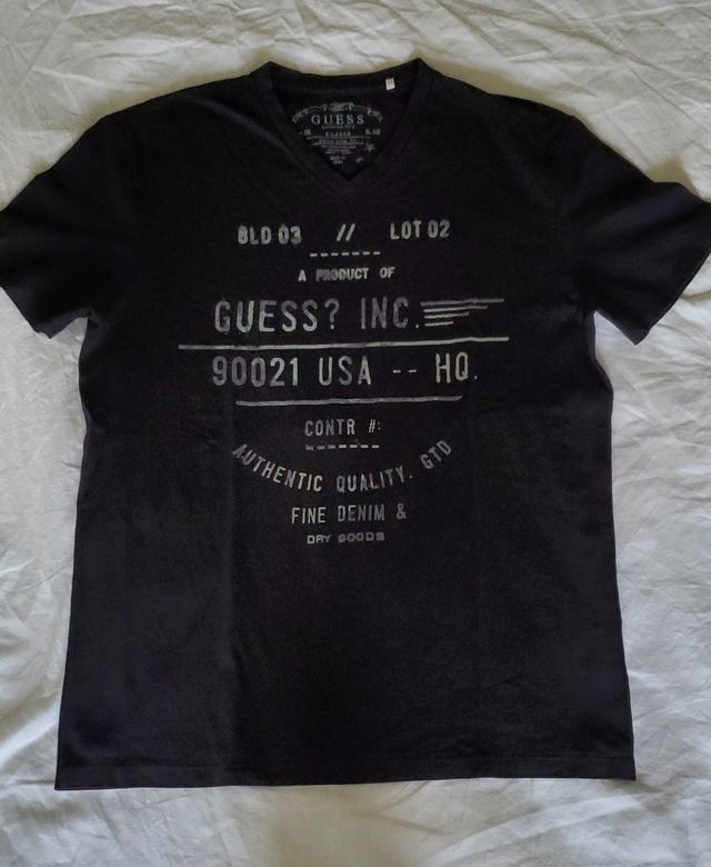 Tshirt Guess tg XL nero collo a V