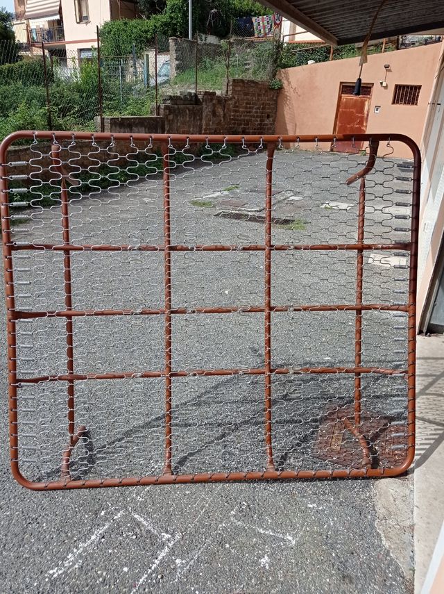 Rete a molle in ferro