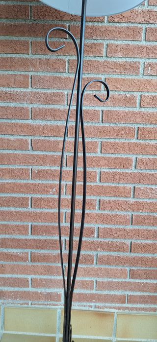 Lampara de pie hierro forjado