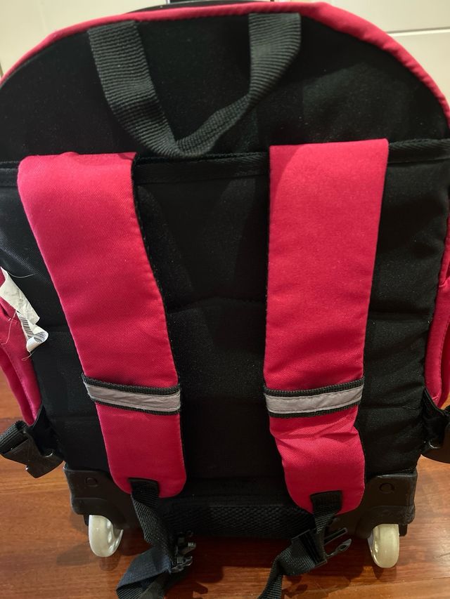 Mochila ruedas luminosas