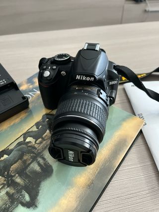 Camara fotos nikon D3100.