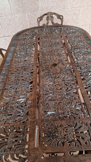 Mesa de aluminio con 6 sillas a juego