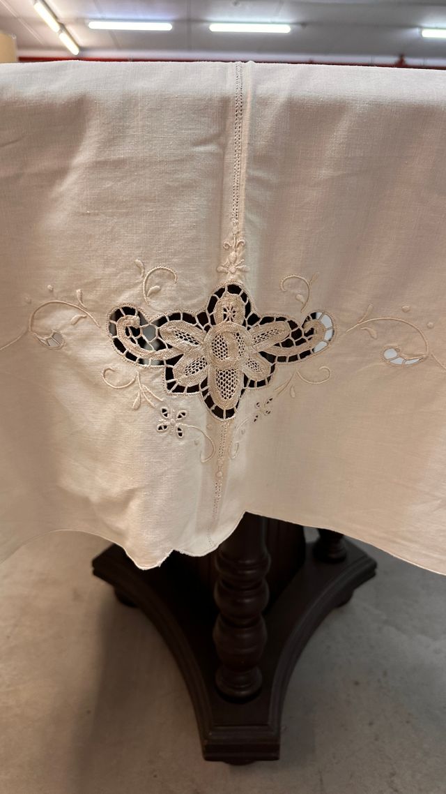 Mantel Antigua Grande