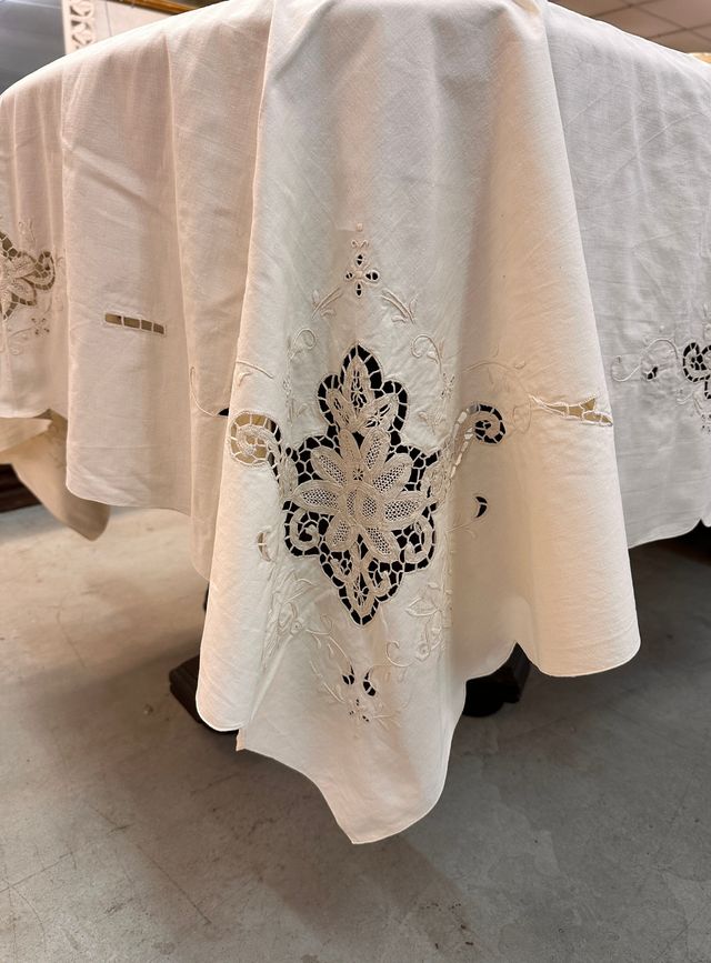 Mantel Antigua Grande