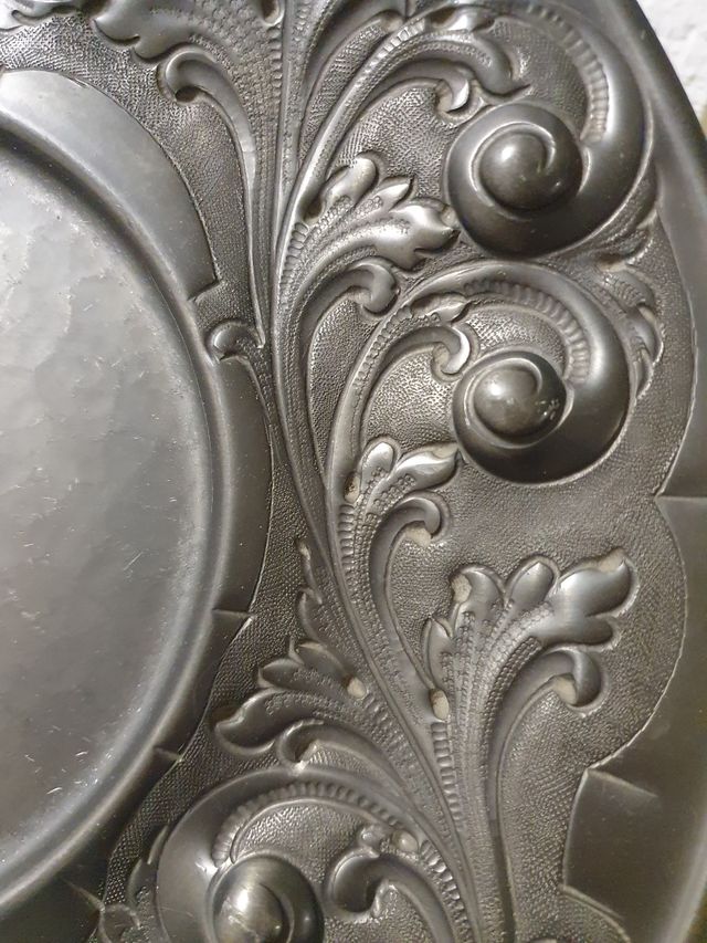 Grande piatto di peltro