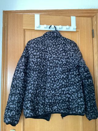 Chaqueta de plumas muy ligera