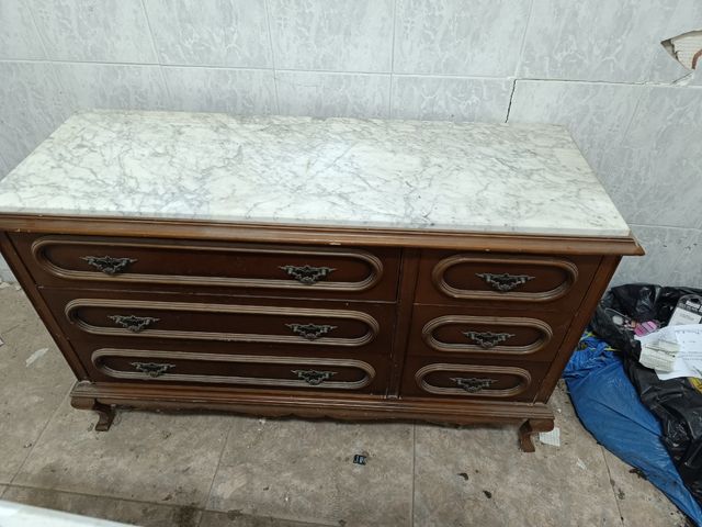 Cómoda muebles antiguos