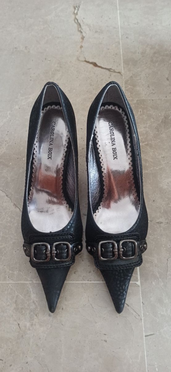 Zapatos de tacón negros de Carolina Boix