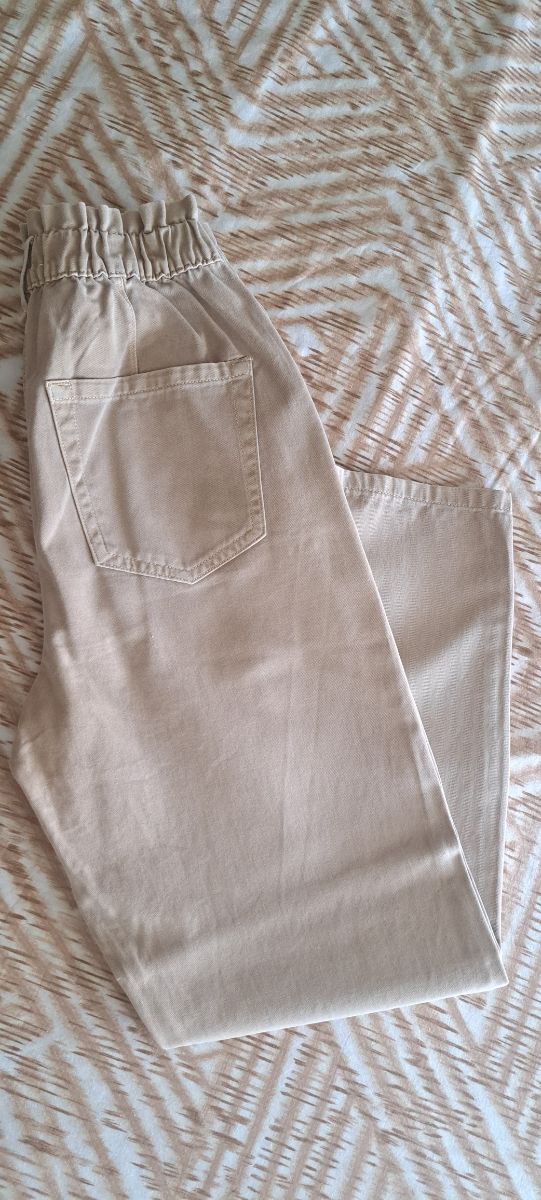 Pantalón baggy