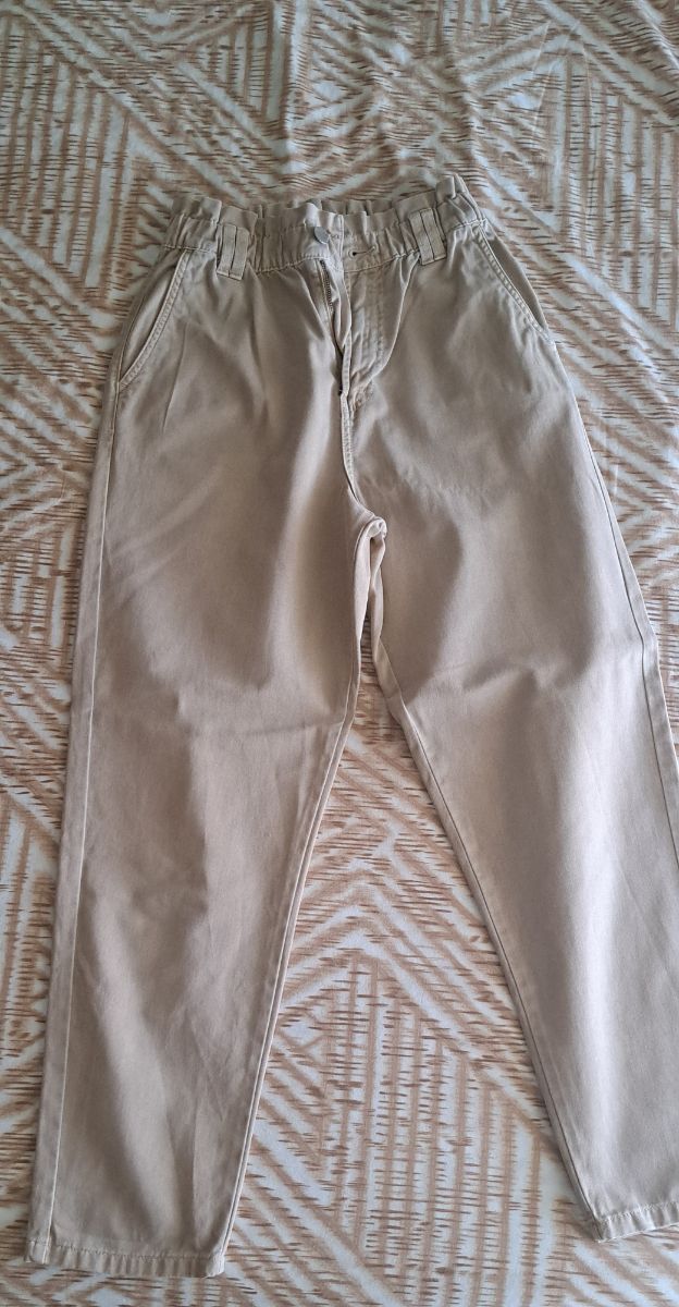 Pantalón baggy