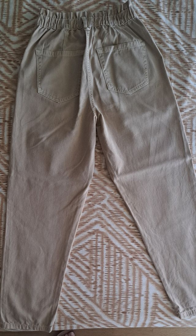 Pantalón baggy
