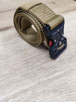 Cinturón Táctico Árido/Rojo Nuevo