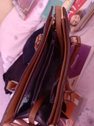 Bolso marrón grande estampado piel de lagarto