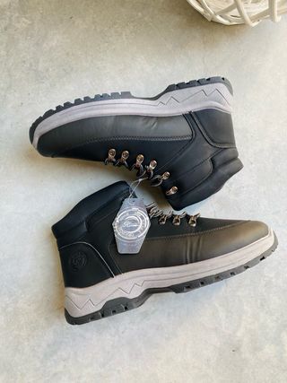 Botines montaña T.41 de hombre nuevos