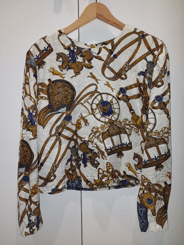 Top upcycled vintage