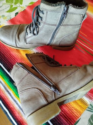 Botas xti chico talla 43.