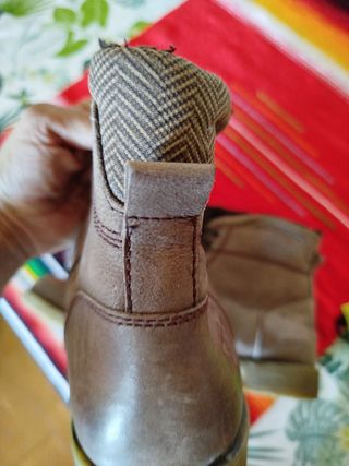 Botas xti chico talla 43.