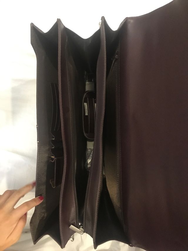 Malerín ejecutivo de cuero