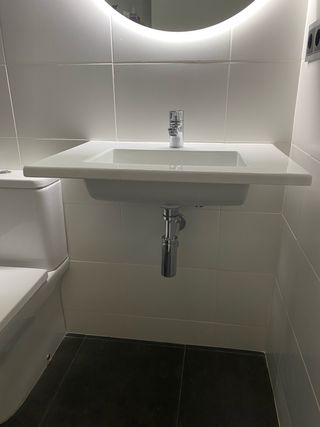 Lavabo suspendido 66x45 cm