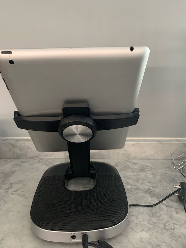 Ipad + soporte ipad/tablet con altavoz Logitech