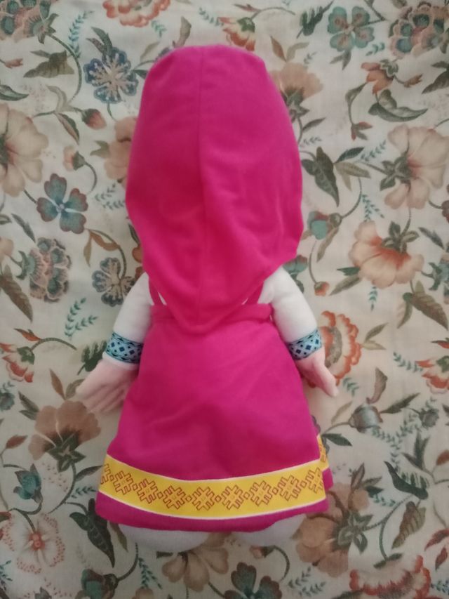 Peluche Masha