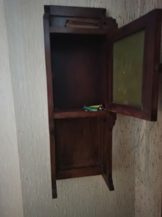 Mobiletto antico da ingresso